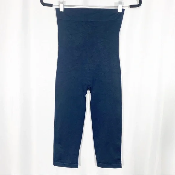 BLANQI Maternity Belly Support Crop Leggings: Navy Blue - Picture 4 of 8